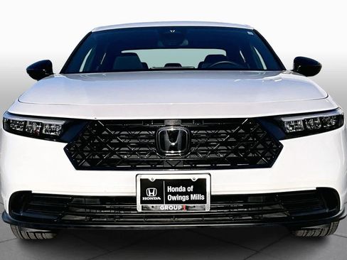 Used 2025 Honda Accord Sport image 4