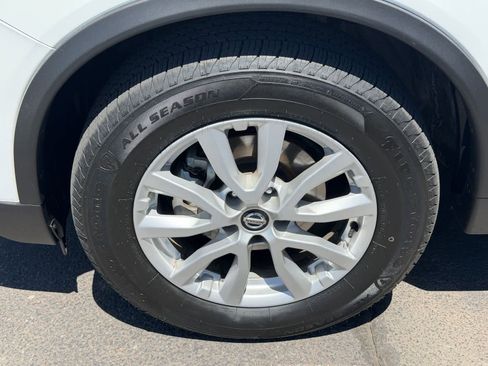 Used 2020 Nissan Rogue SV AWD/4WD image 7