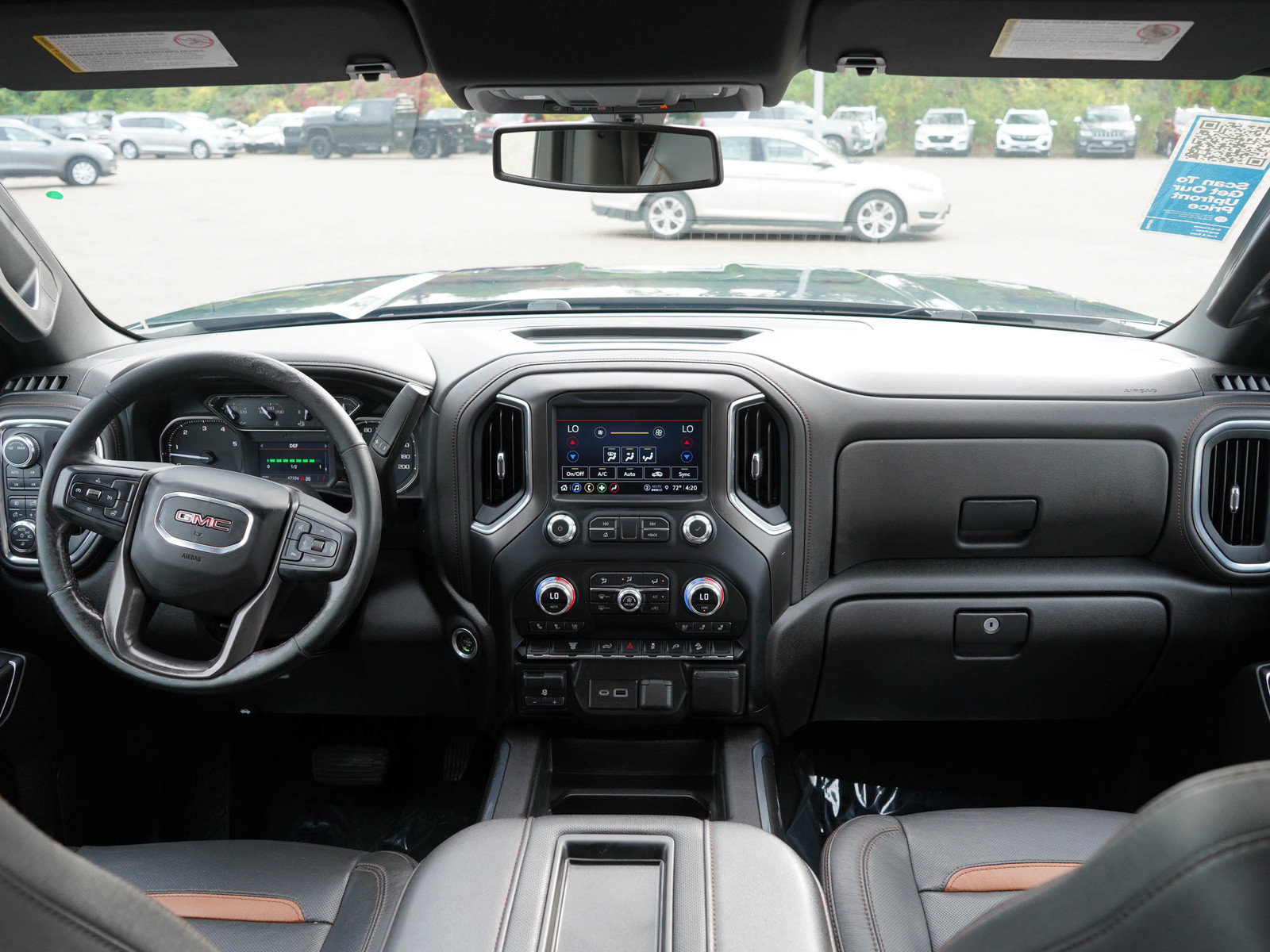 Used 2022 GMC Sierra 2500 AT4 w/ Gooseneck/5TH Wheel Package AWD/4WD image 12