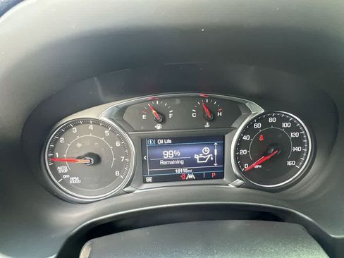 Used 2023 GMC Terrain SLE w/ Driver Convenience Package FWD image 16