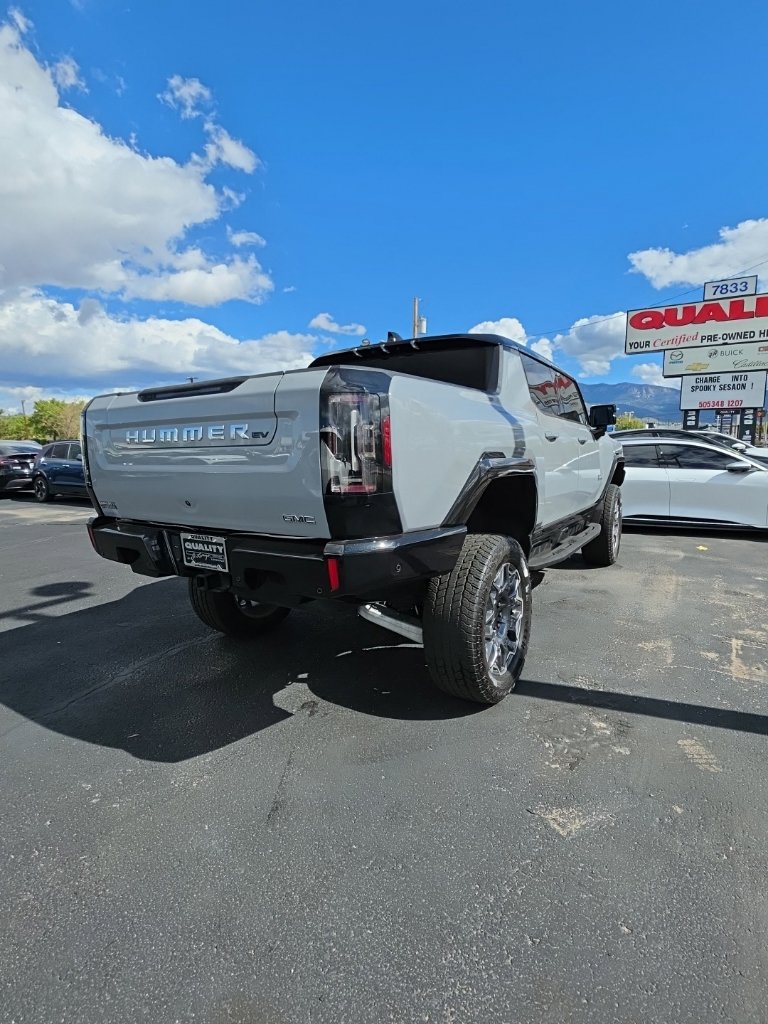 Used 2024 GMC Hummer EV 3X w/ LPO, Illumination Package AWD/4WD image 4