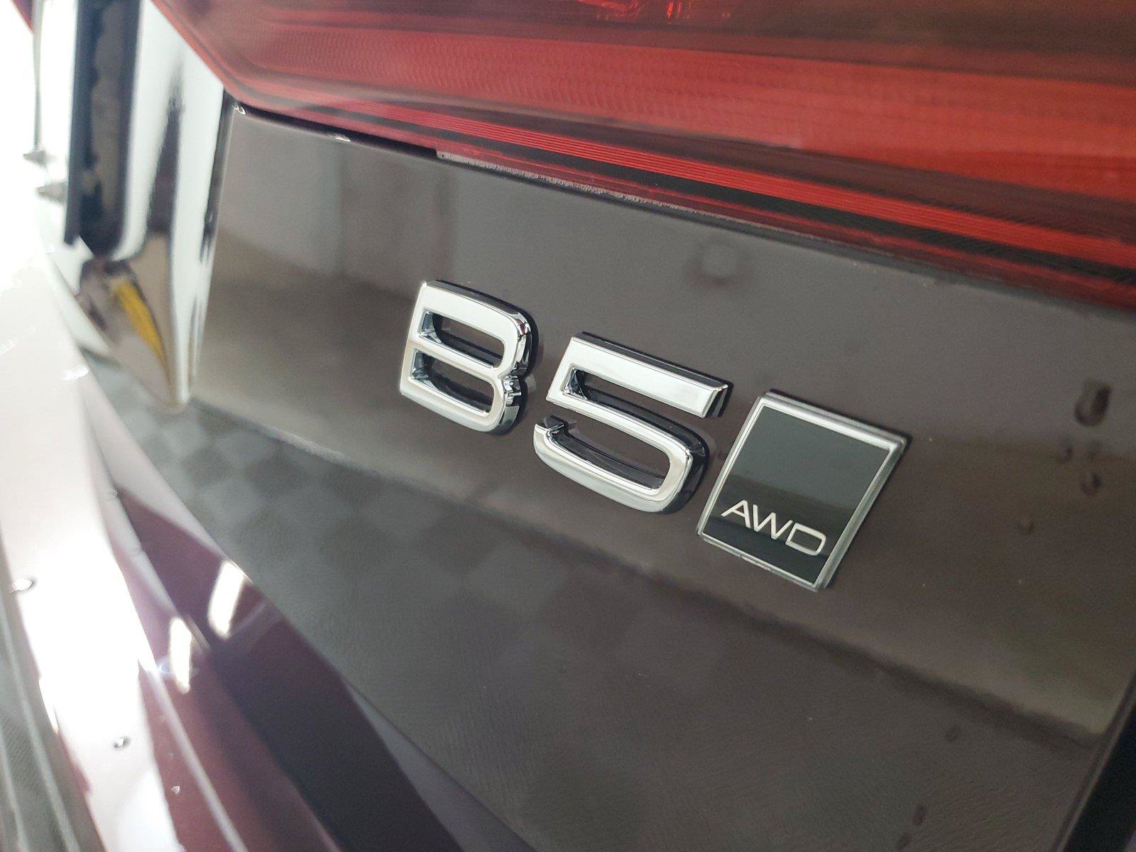 Used 2026 Volvo XC60 B5 Plus w/ Climate Package AWD/4WD image 8
