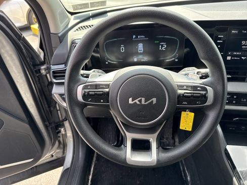 Certified 2023 Kia Sportage LX image 17