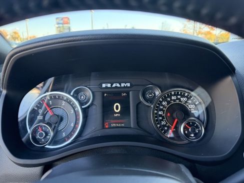 Used 2024 RAM 2500 Big Horn image 27