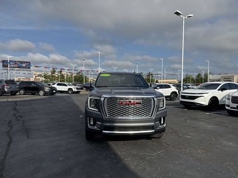Used 2022 GMC Yukon Denali w/ Denali Reserve Package AWD/4WD image 7