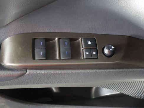 Used 2023 Toyota Camry SE FWD image 29