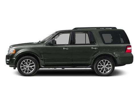 Used 2016 Ford Expedition XLT w/ Equipment Group 202A image 3