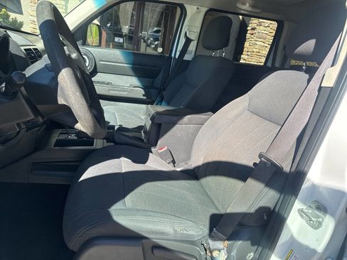 Used 2011 Dodge Nitro Heat w/ Popular Equipment Group image 9