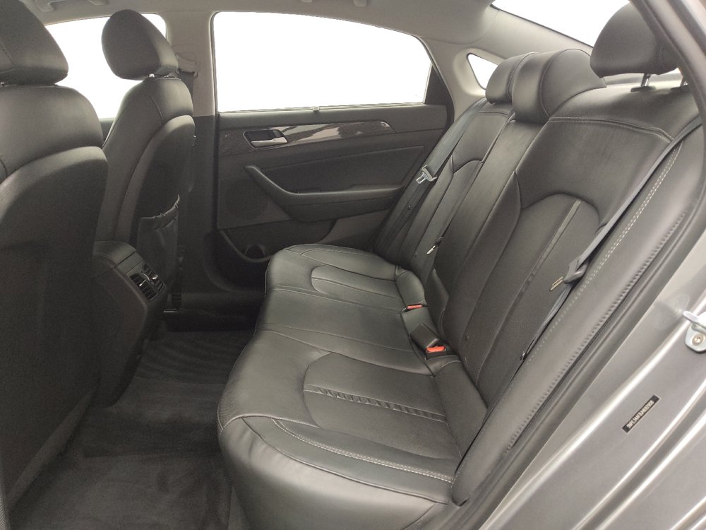 Used 2018 Hyundai Sonata Limited w/ Limited Ultimate Package 03 FWD image 18