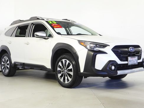 Certified 2023 Subaru Outback Touring AWD/4WD image 4