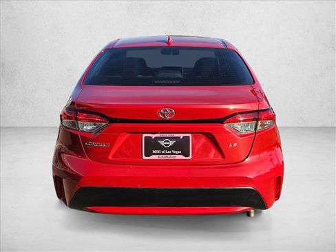 Used 2020 Toyota Corolla LE image 7