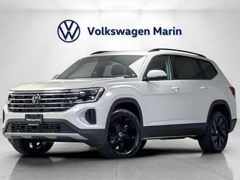 New 2026 Volkswagen Atlas SE image 1