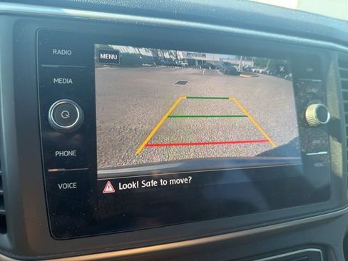 Used 2020 Volkswagen Atlas Cross Sport SE w/ Towing Package image 10