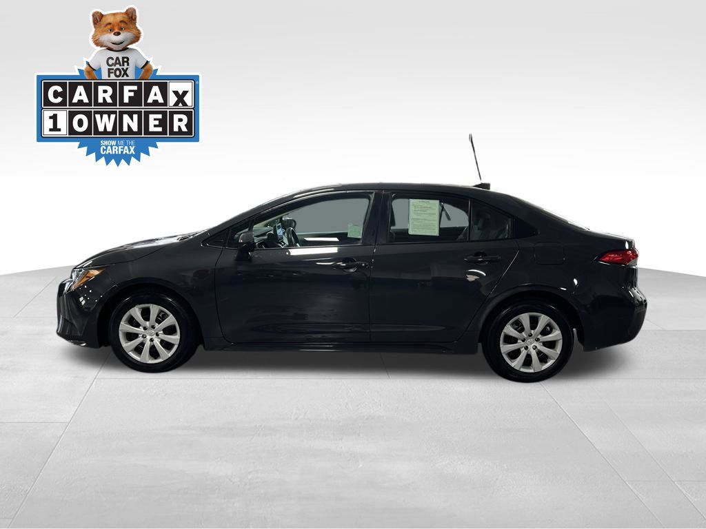 Used 2024 Toyota Corolla LE FWD image 2