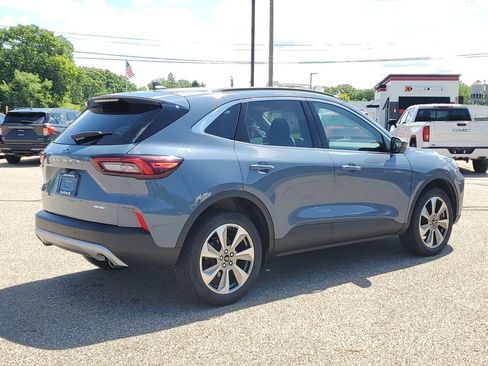 Certified 2024 Ford Escape Platinum AWD/4WD image 4