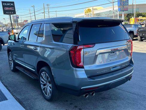 Used 2021 GMC Yukon Denali image 5