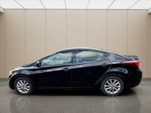 Used 2016 Hyundai Elantra SE w/ Option Group 02 FWD image 20