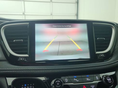 New 2026 Chrysler Pacifica Select image 25