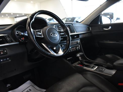 Used 2020 Kia Optima SE image 14