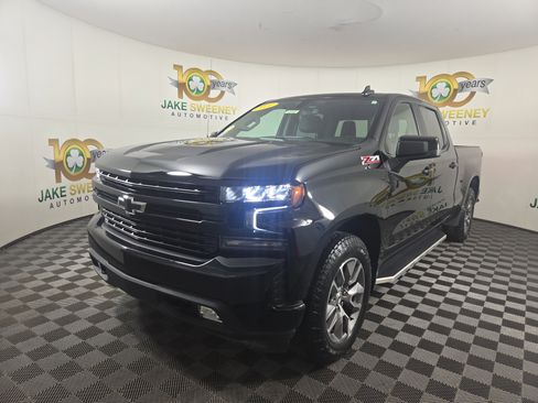 Used 2022 Chevrolet Silverado 1500 RST image 3