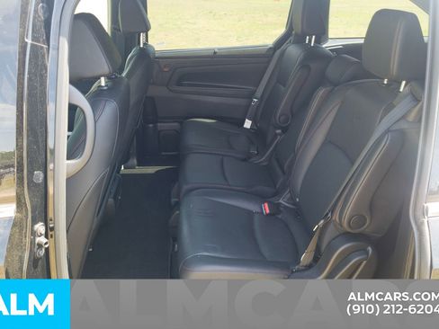 Used 2025 Honda Odyssey Sport-L image 19