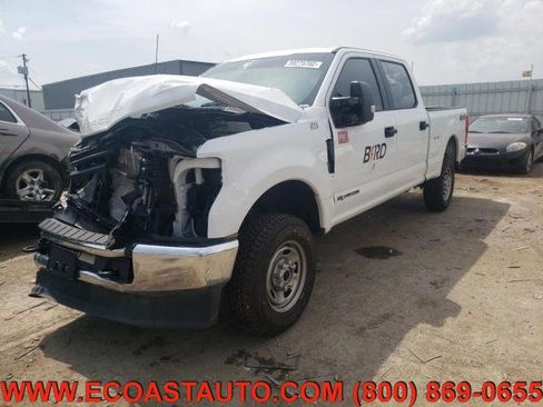 Used 2022 Ford F250 XL w/ Power Equipment Group image 3
