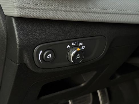 New 2026 Chevrolet TrailBlazer LT w/ Driver Confidence Package FWD image 17