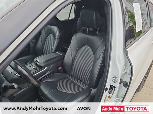 Used 2023 Toyota Highlander XSE AWD/4WD image 10