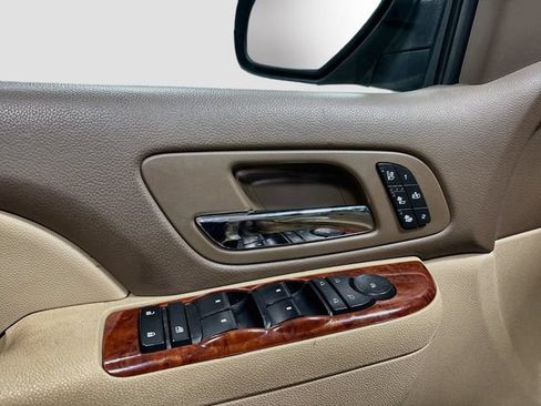 Used 2013 Chevrolet Tahoe LTZ RWD image 12