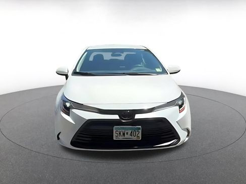 Used 2025 Toyota Corolla LE FWD image 7