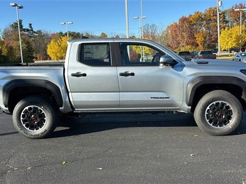 New 2025 Toyota Tacoma TRD Off-Road w/ TRD Off Road Premium Package image 28