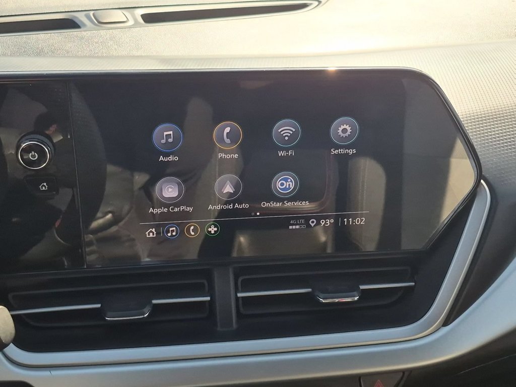 Used 2024 Chevrolet Trax RS FWD image 14