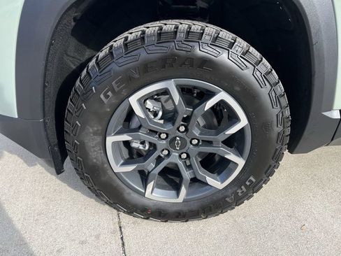 New 2026 Chevrolet Equinox ACTIV image 33