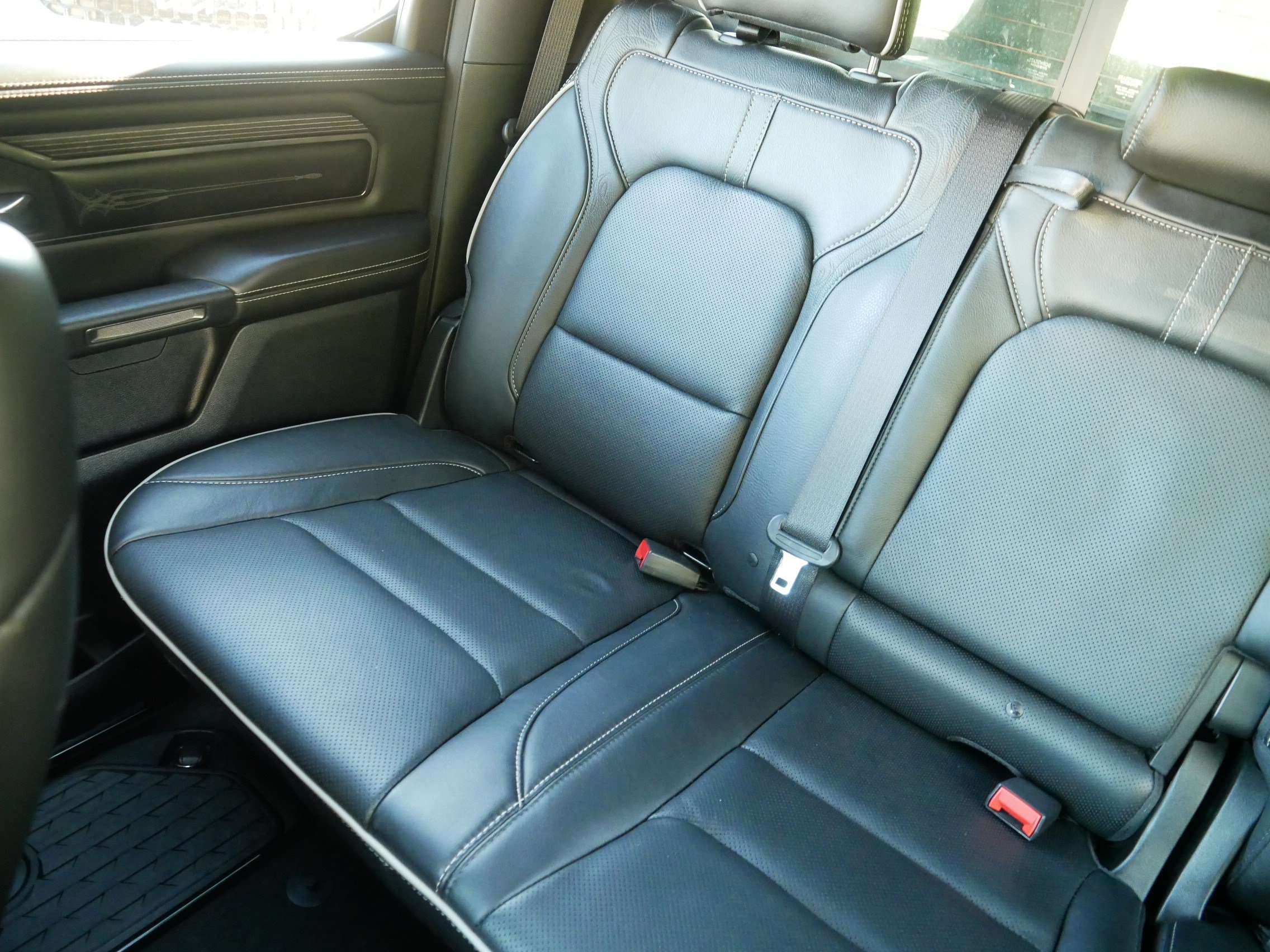 Used 2021 RAM 1500 Limited AWD/4WD image 15