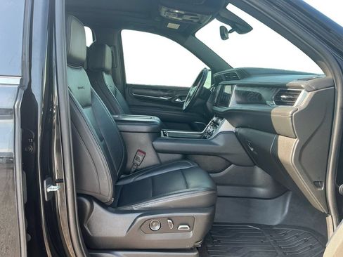 Used 2021 GMC Yukon XL Denali w/ Denali Premium Package AWD/4WD image 22