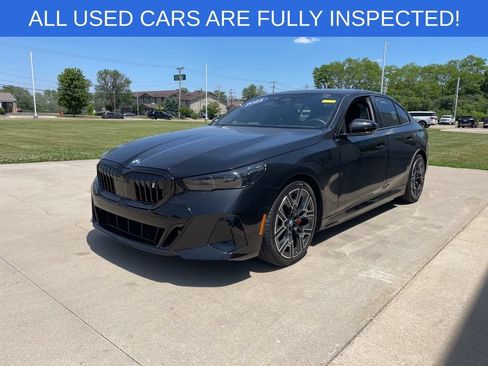 Used 2025 BMW i5 xDrive40 w/ M Sport Package AWD/4WD image 2