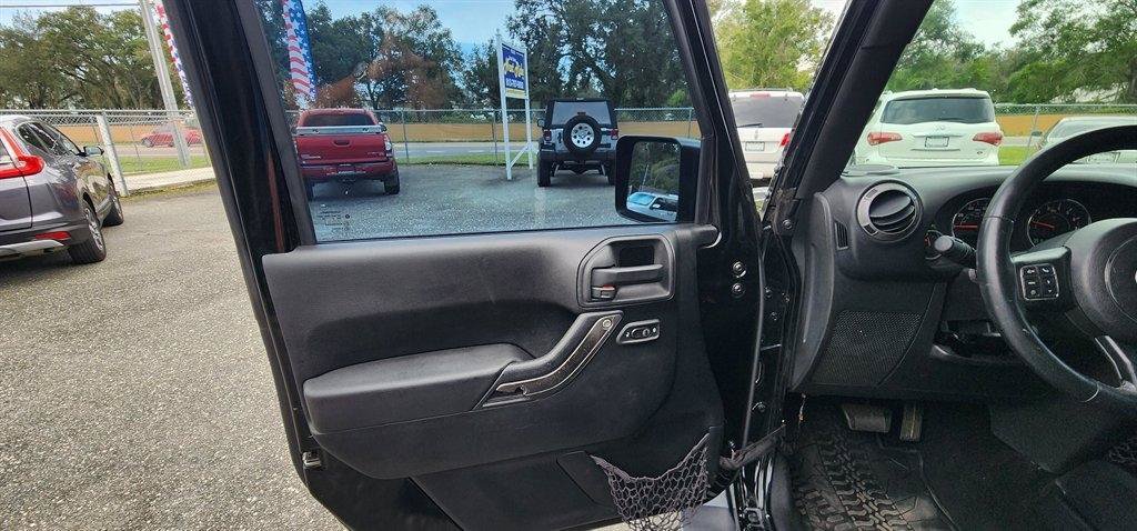 Used 2015 Jeep Wrangler Unlimited Sport w/ Quick Order Package 24S AWD/4WD image 24