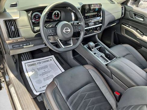 Used 2024 Nissan Pathfinder Platinum w/ Cargo Package FWD image 10