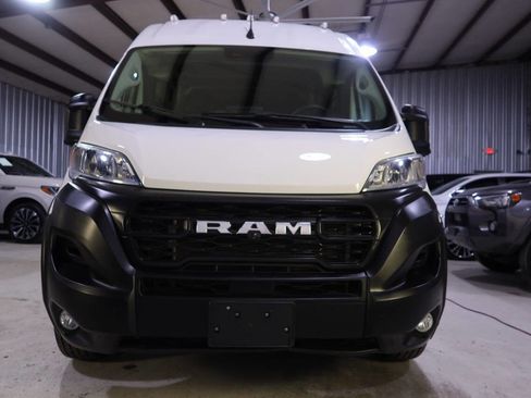 Used 2023 RAM ProMaster 2500 w/ Driver Convenience Group image 8