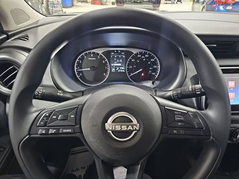 Used 2025 Nissan Kicks Play S image 30