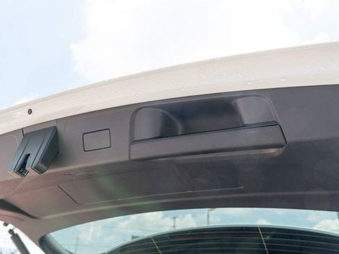 New 2026 Volkswagen Atlas SE FWD image 38