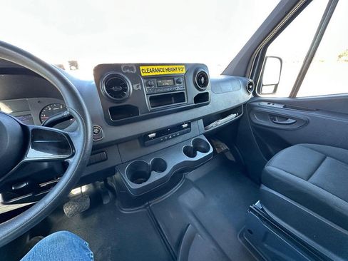 Used 2019 Mercedes-Benz Sprinter 170 image 20
