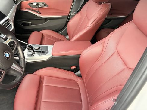 Used 2022 BMW 330i Sedan w/ M Sport Package image 10