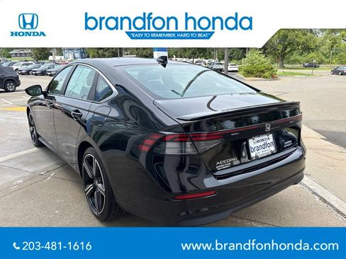 Used 2024 Honda Accord Sport image 4