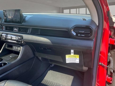 Used 2025 Honda Pilot Touring image 26