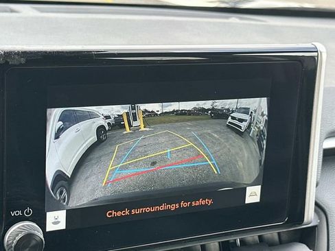 Used 2025 Toyota RAV4 XLE image 26