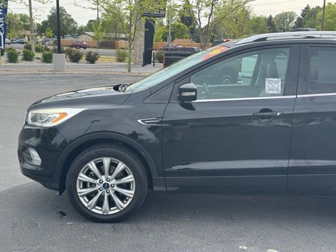 Used 2018 Ford Escape Titanium w/ Ford Safe & Smart Package AWD/4WD image 12