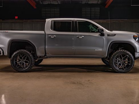 Used 2026 GMC Sierra 1500 Elevation w/ Preferred Package AWD/4WD image 11