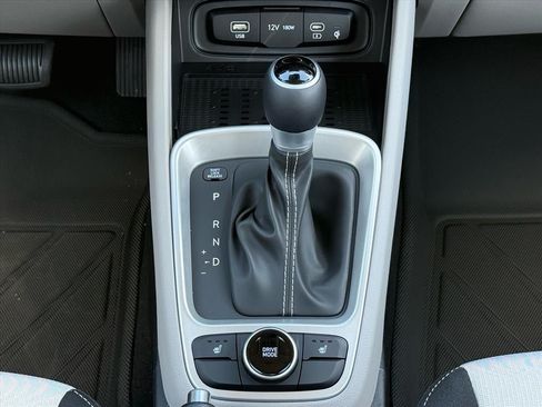 New 2026 Hyundai Venue SEL FWD image 24