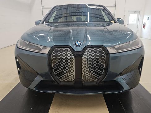 Used 2024 BMW iX xDrive50 w/ Sport Package AWD/4WD image 2